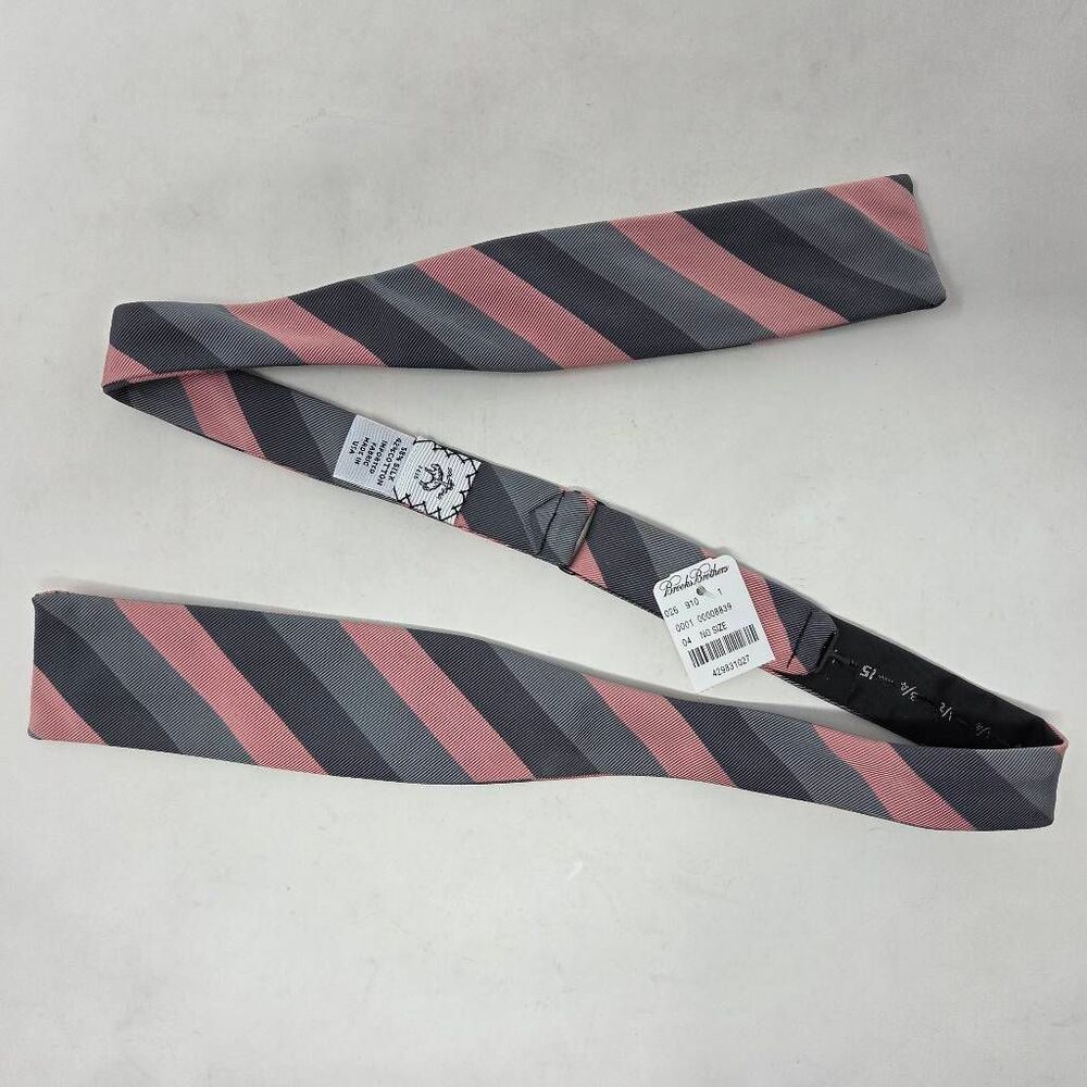 BROOKS BROTHERS BLACK FLEECE SILK BLEND BOW TIE GRAY PINK REPP STRIPE 1.75" NEW